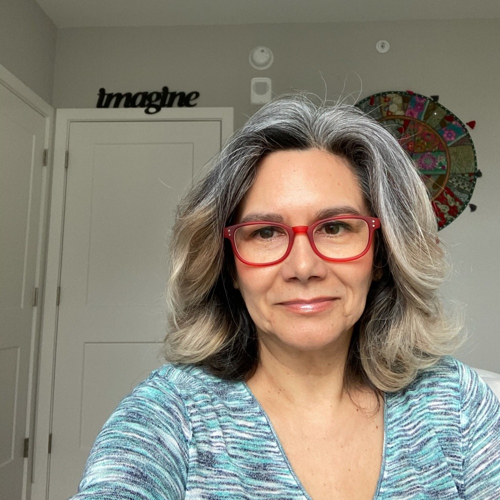 Meet your Posher, Ana Cecilia